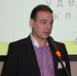 Вице-президент по маркетингу компании «Евросеть» Вячеслав Яхин 